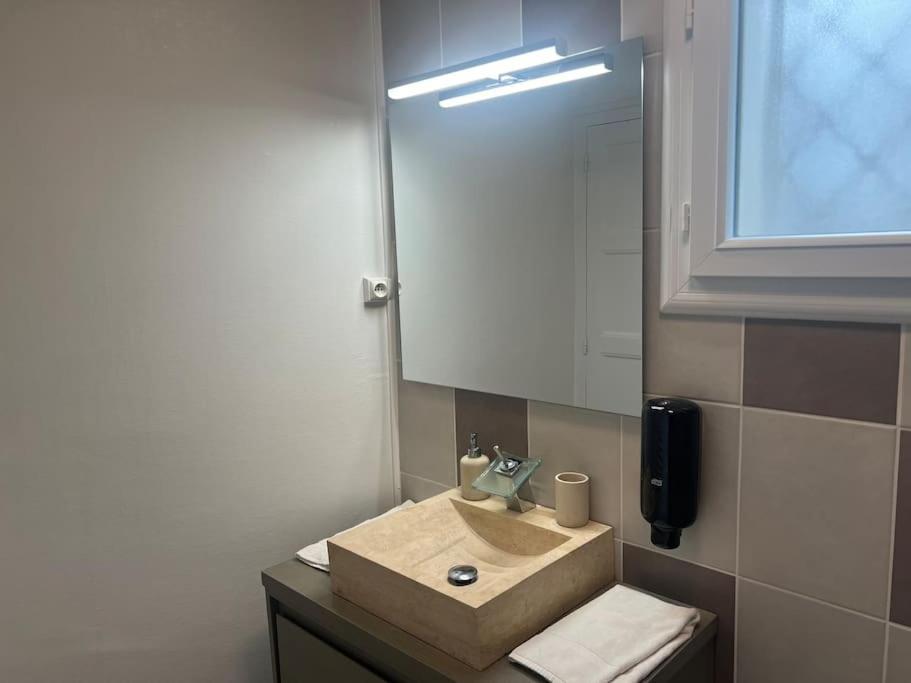 Appartement Proche Des Facs Lebon Clermont-Ferrand Eksteriør billede